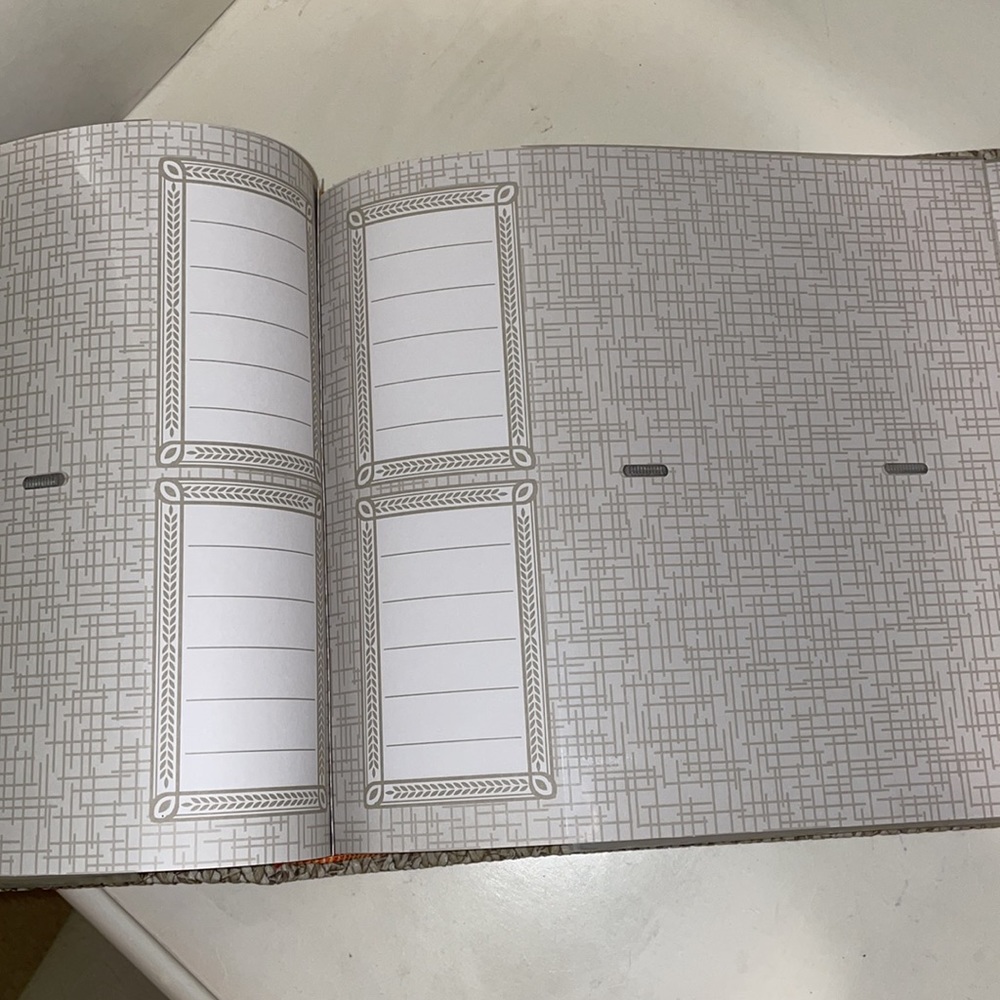 Picture book - Picture 3 of 3